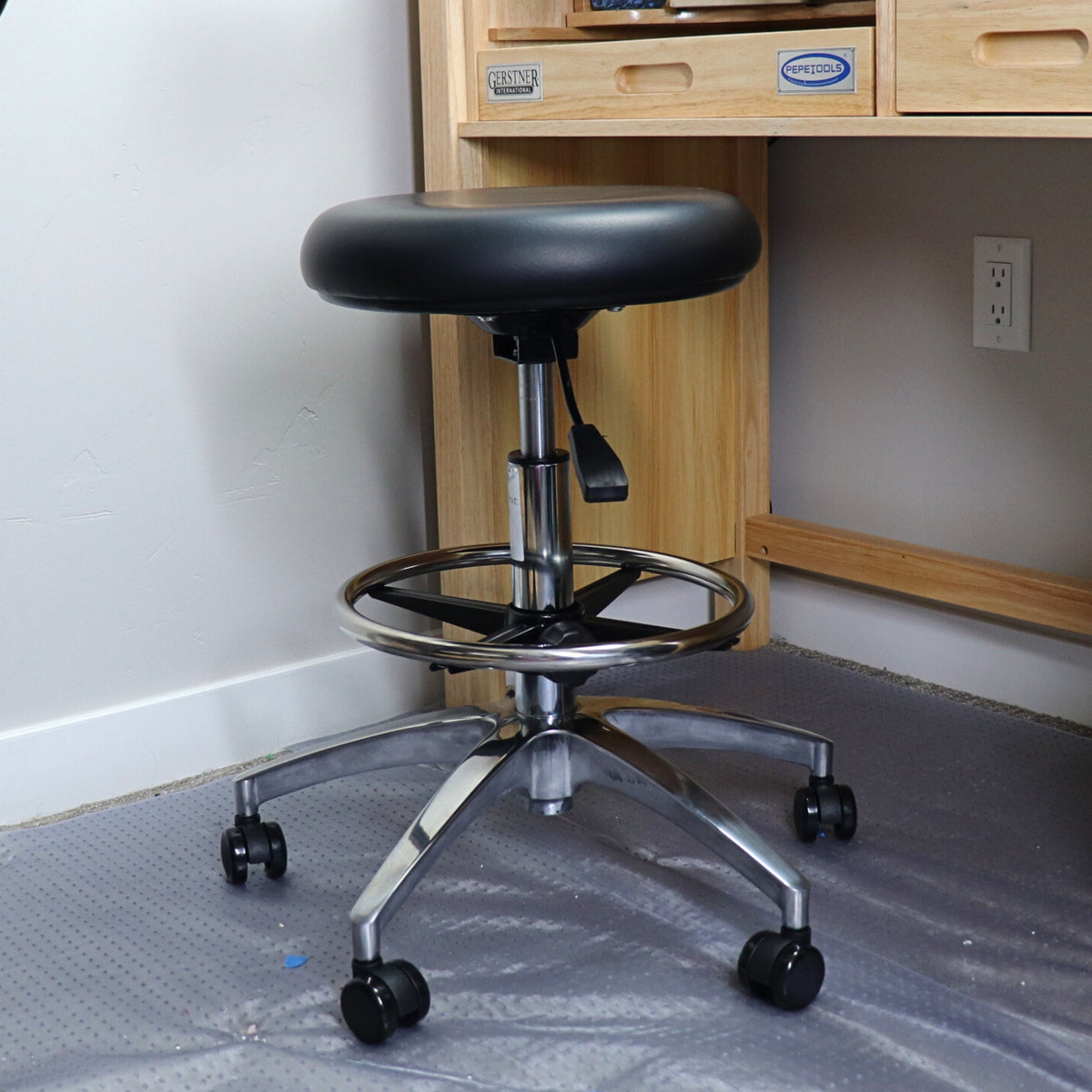 Professional Jeweler's Bench Stool with Hydraulic Lift and Footrest - Kiln Frog